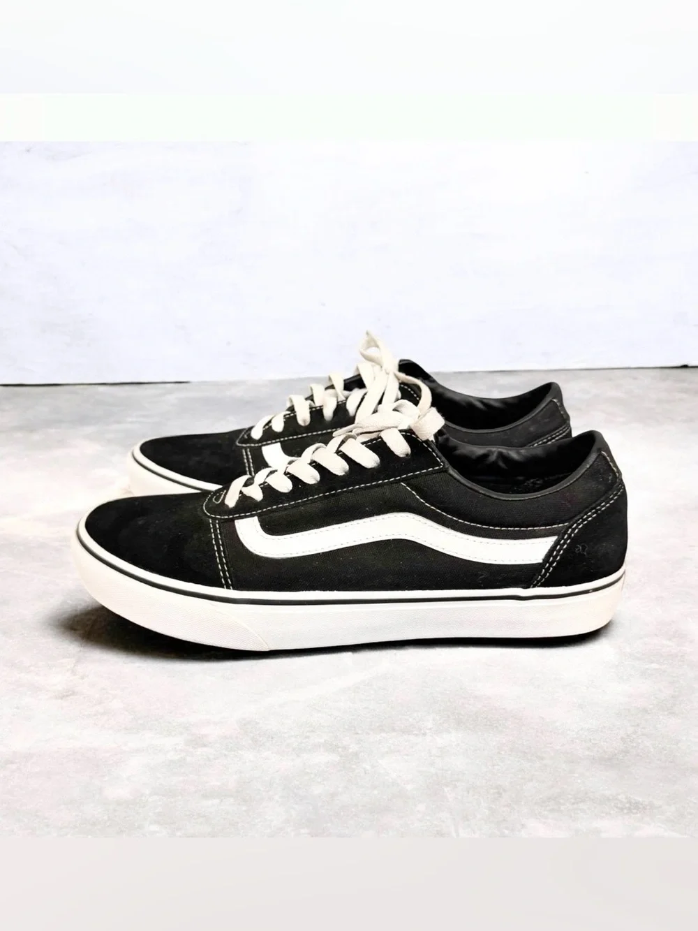 VANS OFF THE WALL Old School black sneakers men’s TENNIS SHOES size 10
